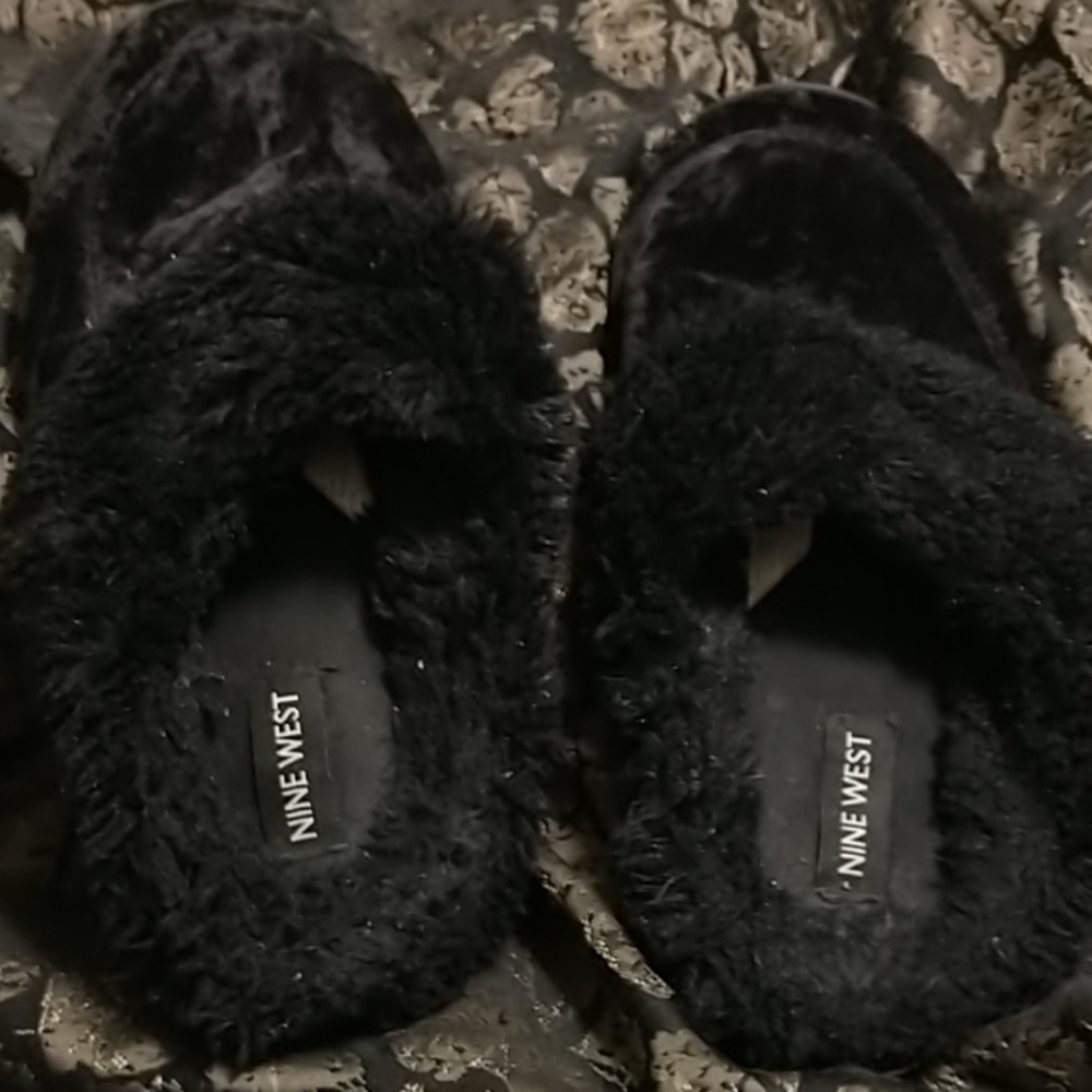 Nine west slippers
